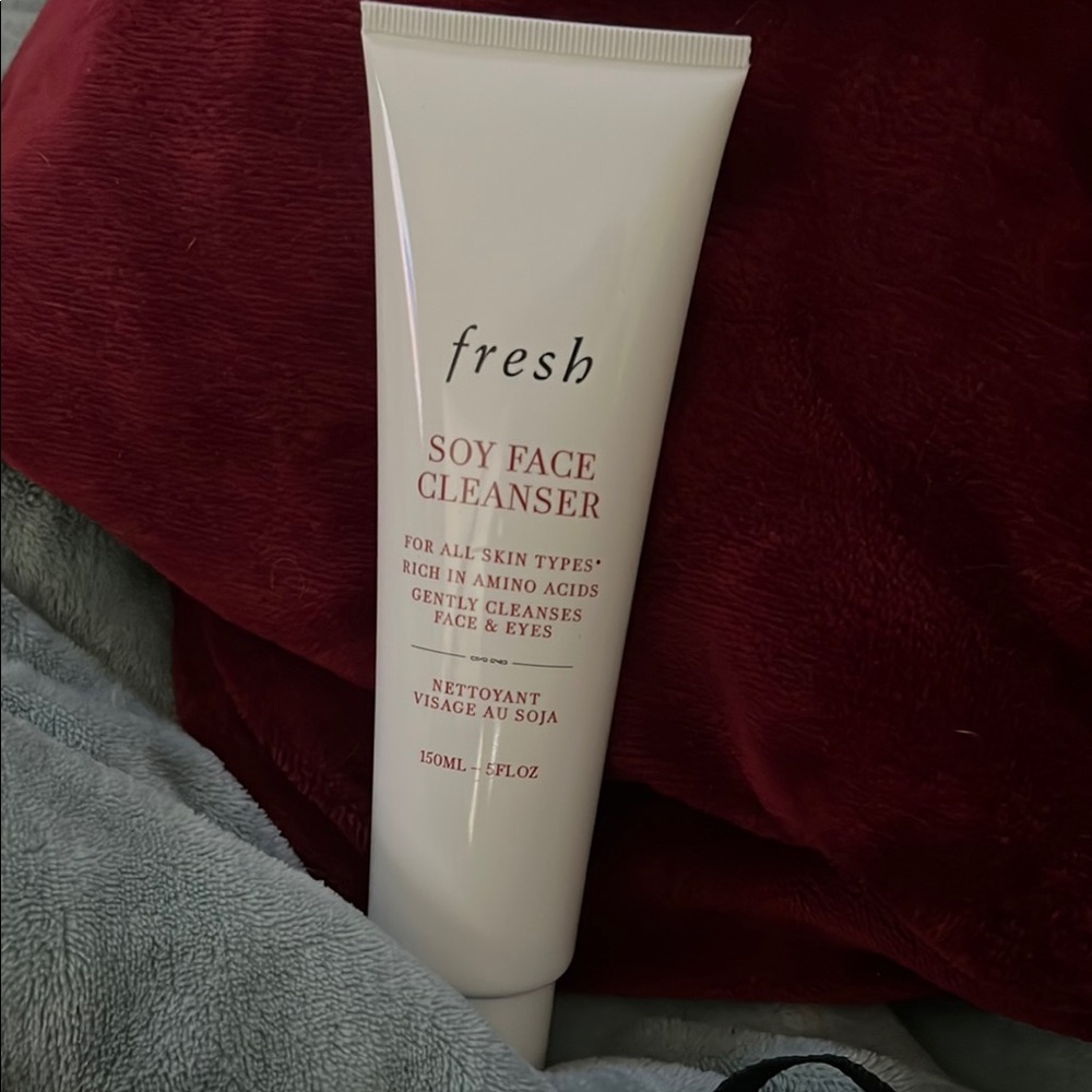 Fresh Soy Face Cleanser - White